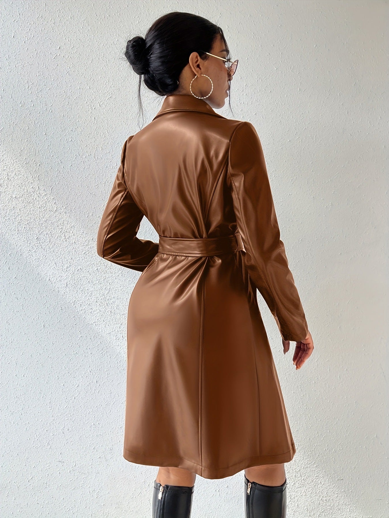 Trench-Coat Long en Similicuir – Élégance Intemporelle et Moderne